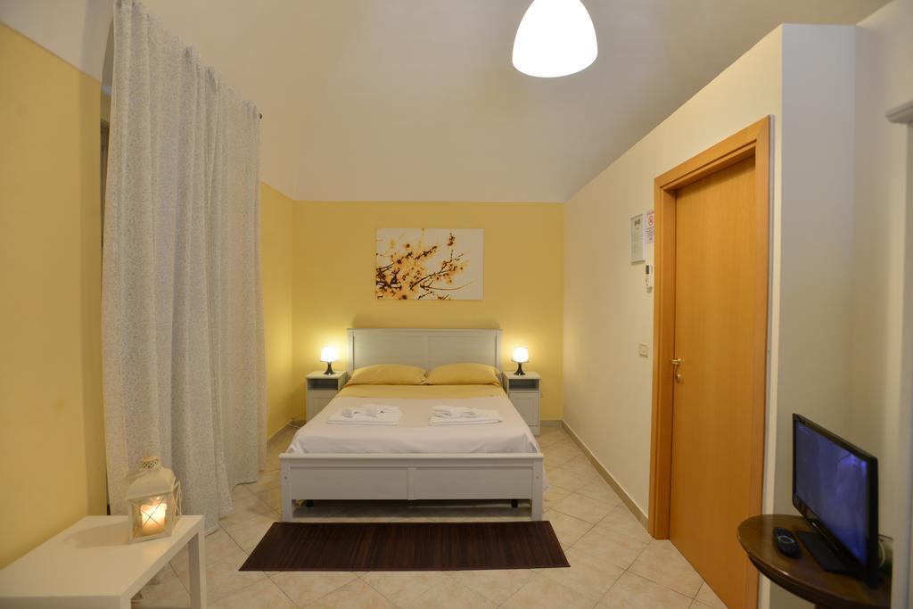 Cittadella28 Bed and Breakfast Trani Εξωτερικό φωτογραφία